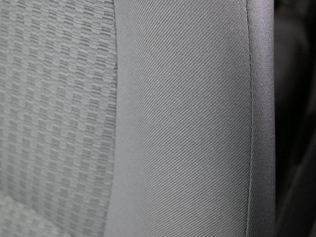 used 2005 Saturn Vue car, priced at $3,398