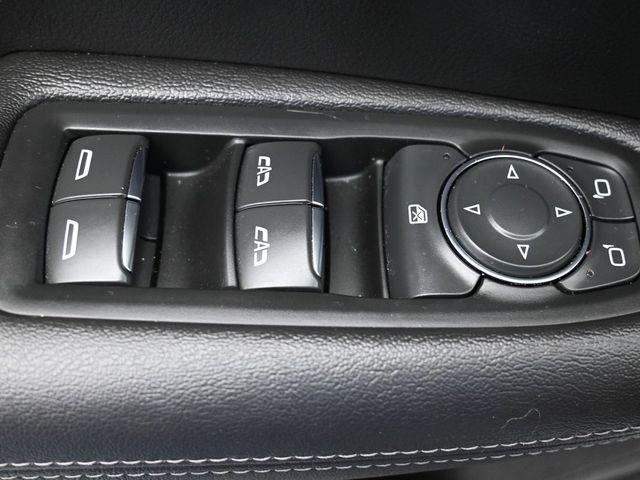 used 2023 Cadillac XT5 car, priced at $30,971
