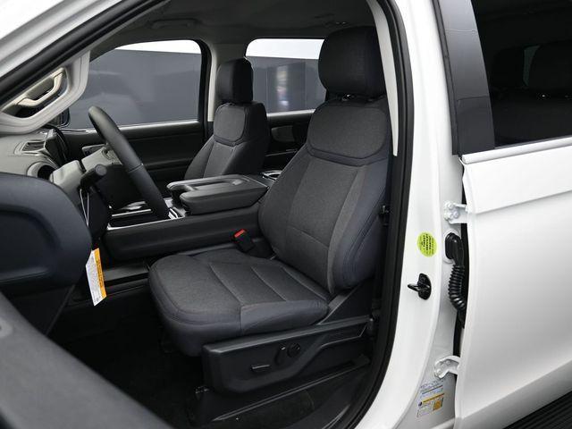 new 2025 Ford Expedition car, priced at $64,997