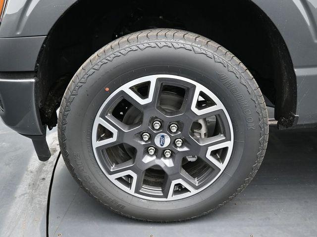 new 2025 Ford F-150 car, priced at $43,197