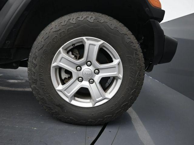 used 2021 Jeep Wrangler Unlimited car, priced at $31,498