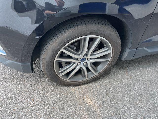 used 2021 Ford Edge car, priced at $27,198