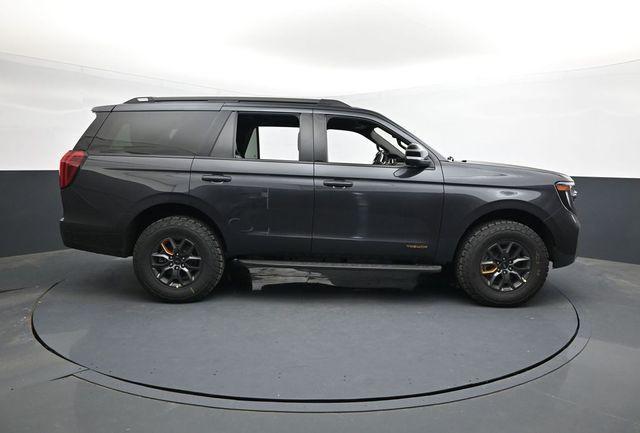 new 2025 Ford Expedition car, priced at $84,015