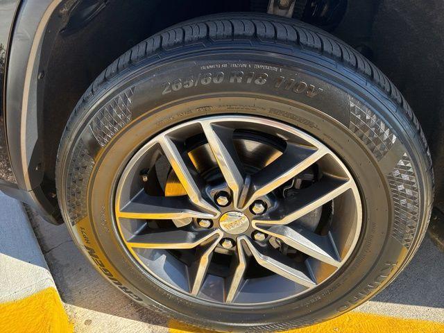 used 2017 Jeep Grand Cherokee car, priced at $15,791