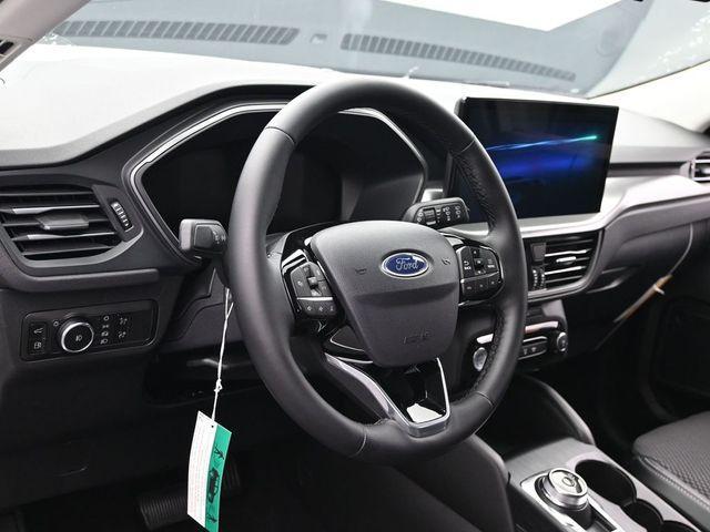 new 2025 Ford Escape car, priced at $39,990