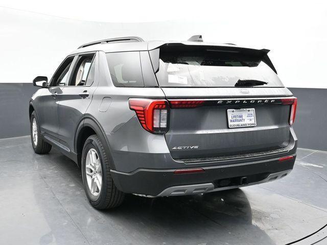 new 2025 Ford Explorer car, priced at $41,898