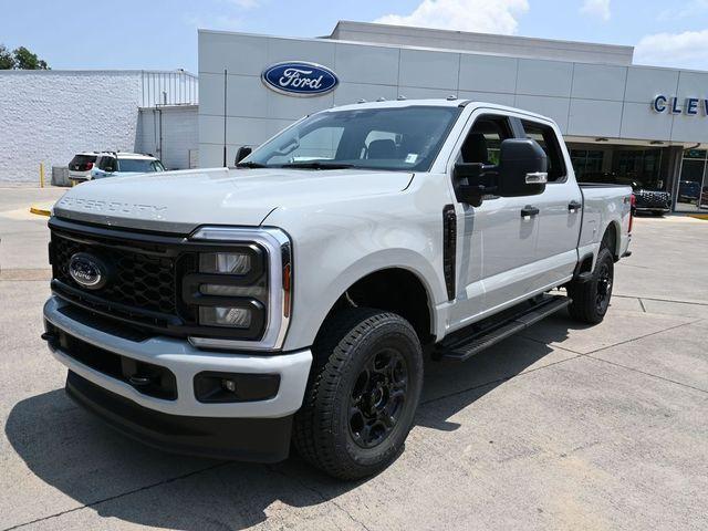 new 2025 Ford F-350 car, priced at $55,997