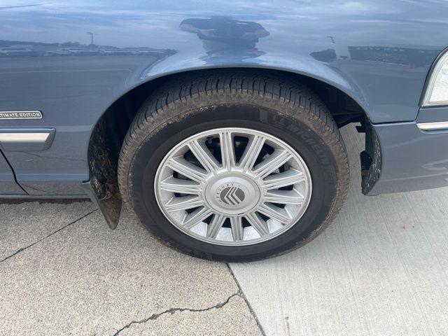 used 2009 Mercury Grand Marquis car, priced at $7,995