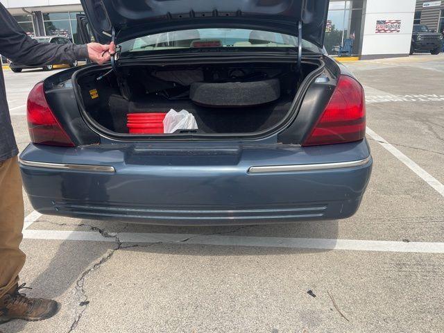 used 2009 Mercury Grand Marquis car, priced at $7,995