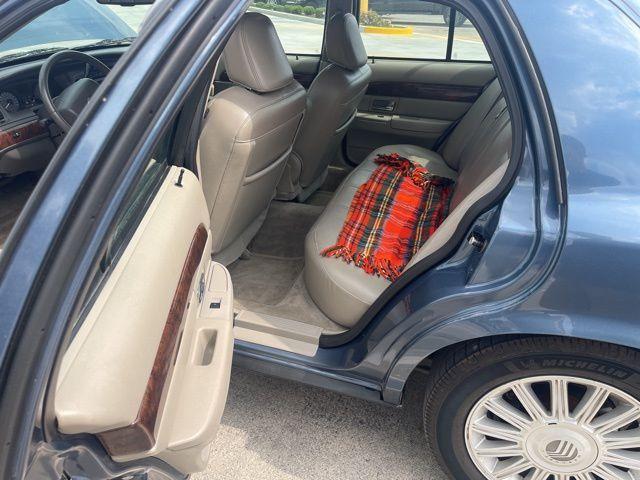 used 2009 Mercury Grand Marquis car, priced at $7,995