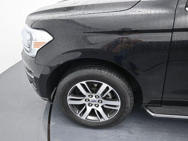 used 2023 Ford Expedition car, priced at $40,998