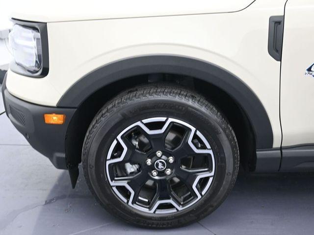 new 2025 Ford Bronco Sport car, priced at $39,934