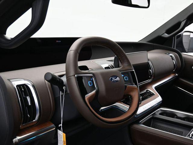 new 2025 Ford Expedition car, priced at $87,797