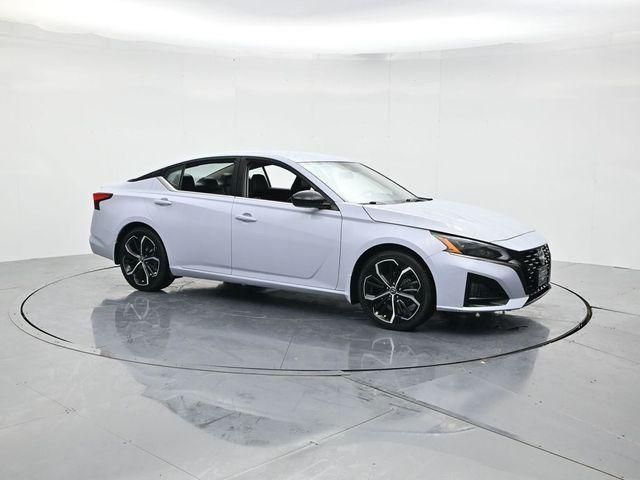 used 2023 Nissan Altima car, priced at $21,998