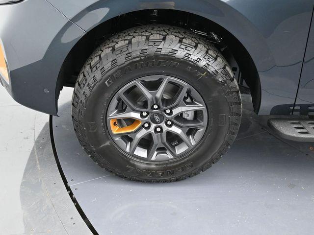 new 2025 Ford Expedition car, priced at $80,997