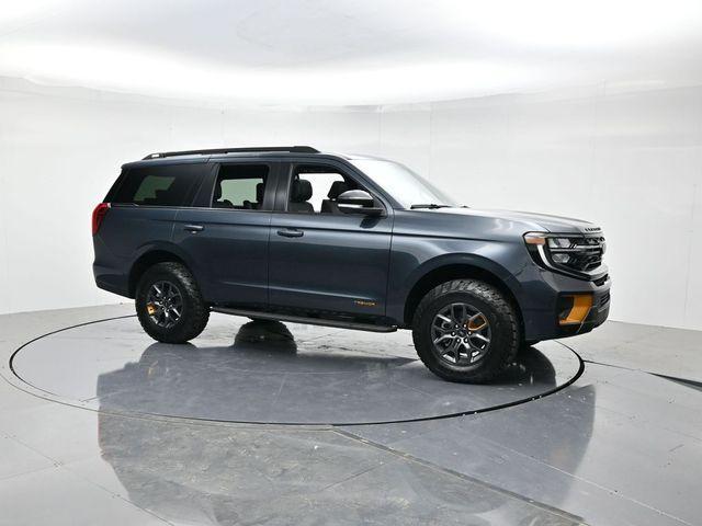 new 2025 Ford Expedition car, priced at $80,997