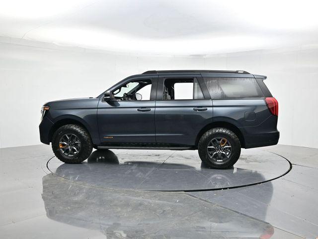 new 2025 Ford Expedition car, priced at $80,997