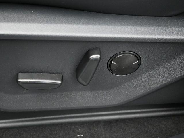 new 2025 Ford Expedition car, priced at $80,997