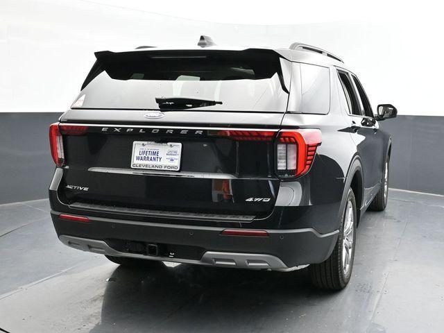 new 2025 Ford Explorer car, priced at $47,460