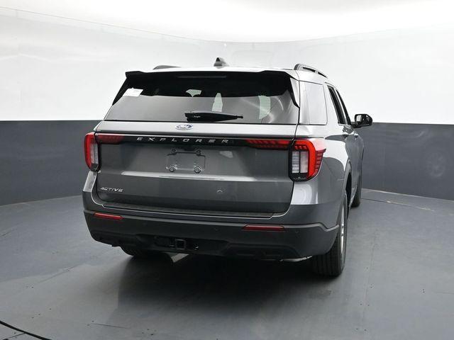 new 2025 Ford Explorer car, priced at $38,997