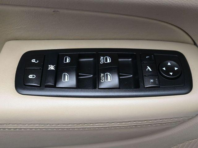 used 2016 Jeep Grand Cherokee car, priced at $11,474
