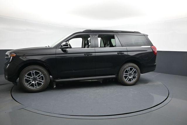 new 2025 Ford Expedition car, priced at $70,697