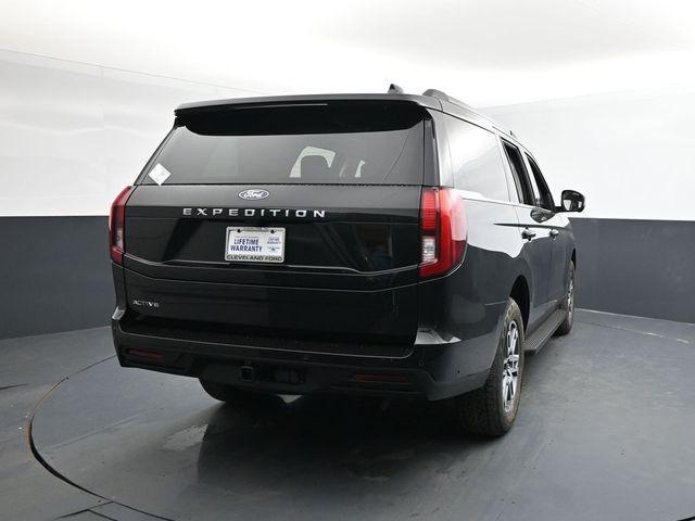 new 2025 Ford Expedition car, priced at $70,697