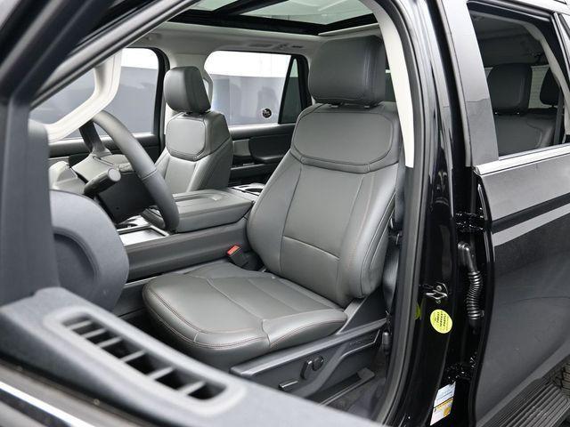 new 2025 Ford Expedition car, priced at $70,697