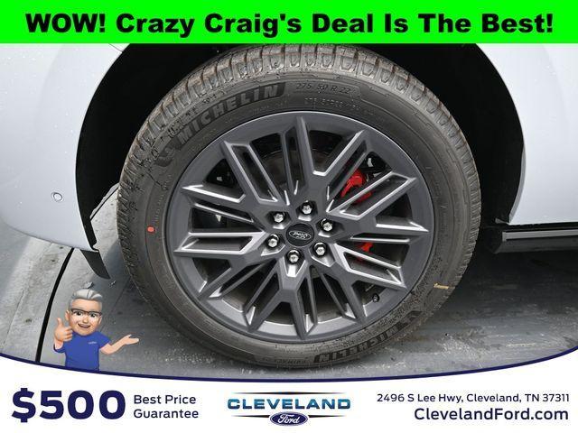 new 2025 Ford Expedition car, priced at $79,997
