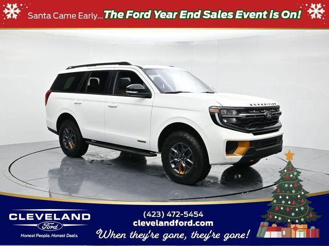 new 2025 Ford Expedition car, priced at $82,717
