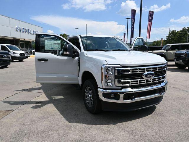 new 2025 Ford F-350 car, priced at $57,597