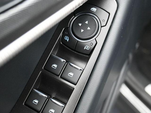 new 2025 Ford Explorer car, priced at $40,597