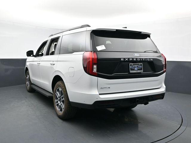 new 2025 Ford Expedition car, priced at $69,497