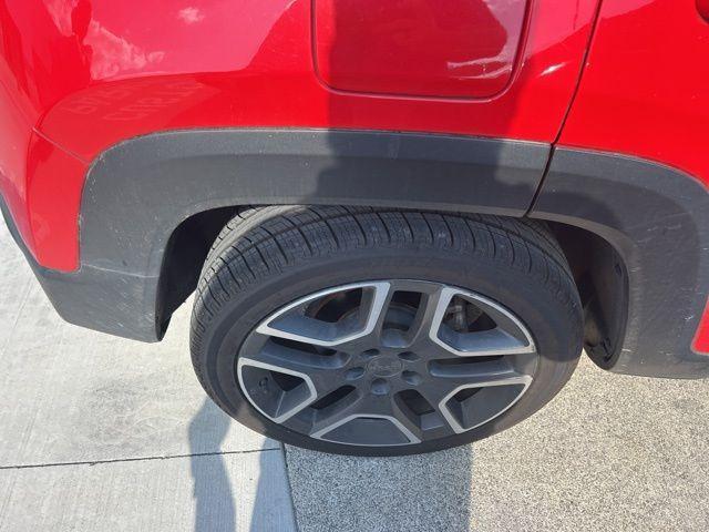 used 2021 Jeep Renegade car, priced at $13,391