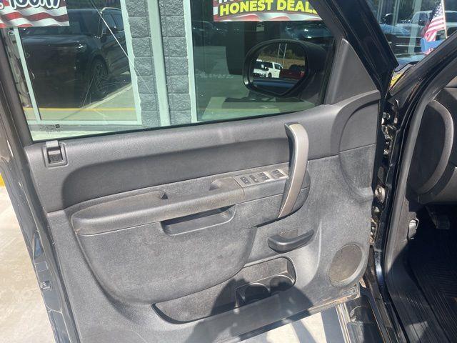 used 2013 Chevrolet Silverado 1500 car, priced at $13,198