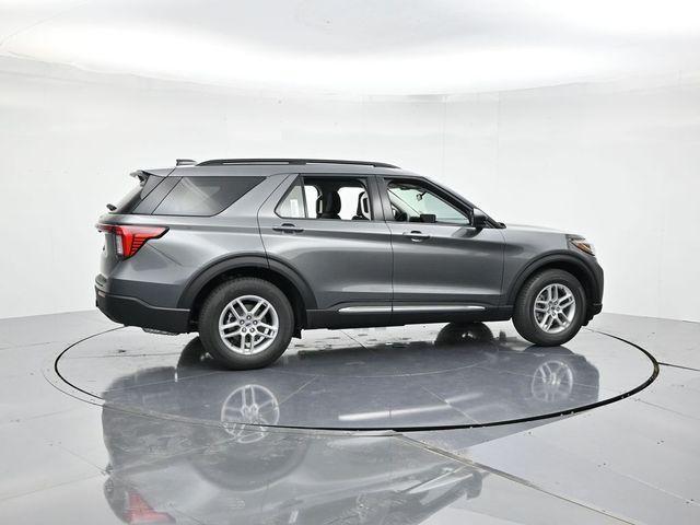 new 2025 Ford Explorer car, priced at $35,995