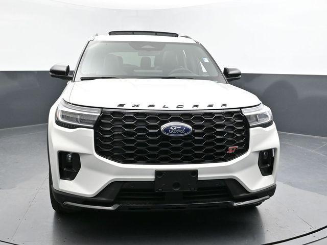 new 2025 Ford Explorer car, priced at $59,090