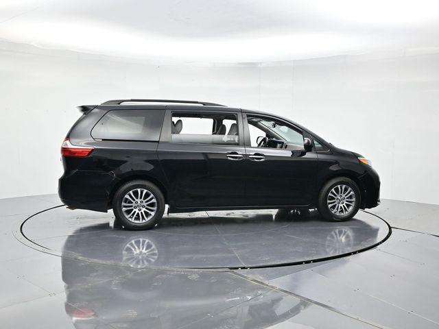 used 2018 Toyota Sienna car, priced at $19,298