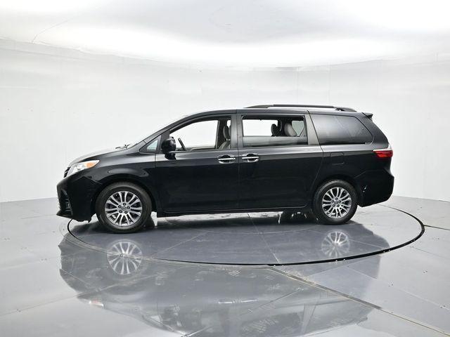 used 2018 Toyota Sienna car, priced at $19,298