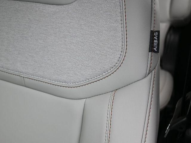 new 2025 Ford Explorer car, priced at $43,897