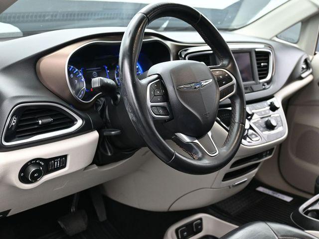 used 2018 Chrysler Pacifica car, priced at $13,798
