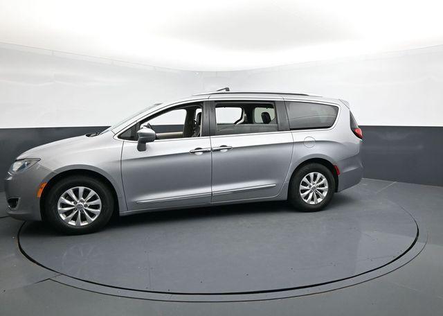 used 2018 Chrysler Pacifica car, priced at $13,798