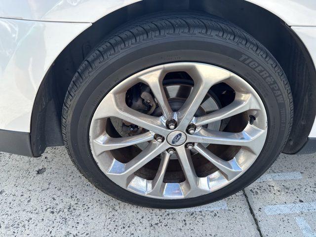 used 2018 Ford Taurus car, priced at $12,891