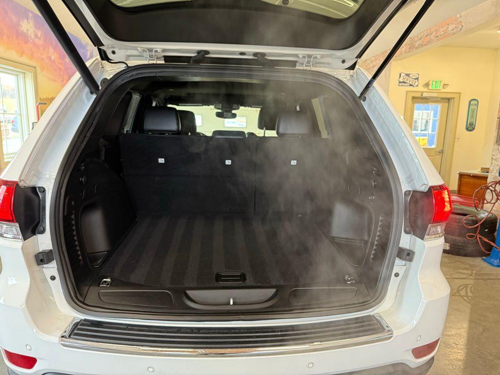 used 2022 Jeep Grand Cherokee car, priced at $22,400