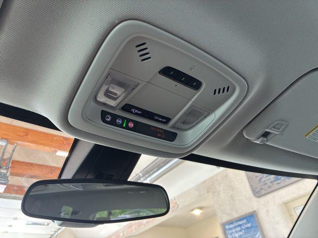 used 2020 Chevrolet Traverse car, priced at $18,190