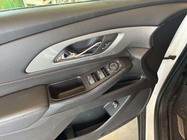 used 2020 Chevrolet Traverse car, priced at $18,190