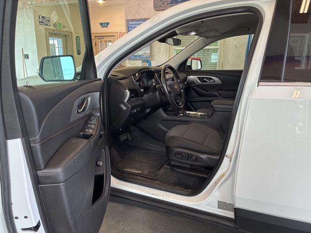 used 2020 Chevrolet Traverse car, priced at $18,190