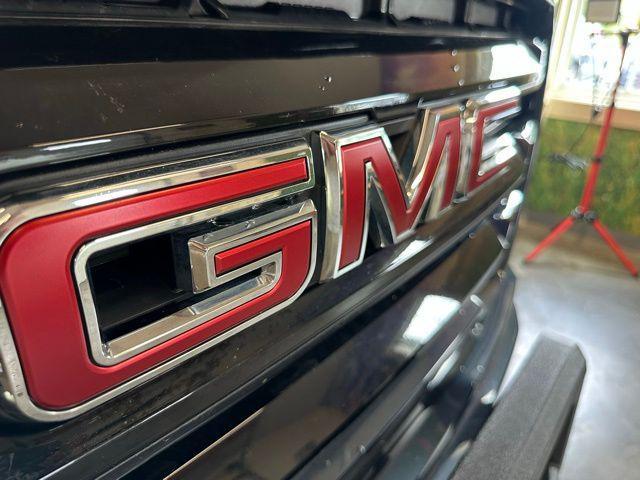 used 2021 GMC Sierra 1500 car, priced at $39,399
