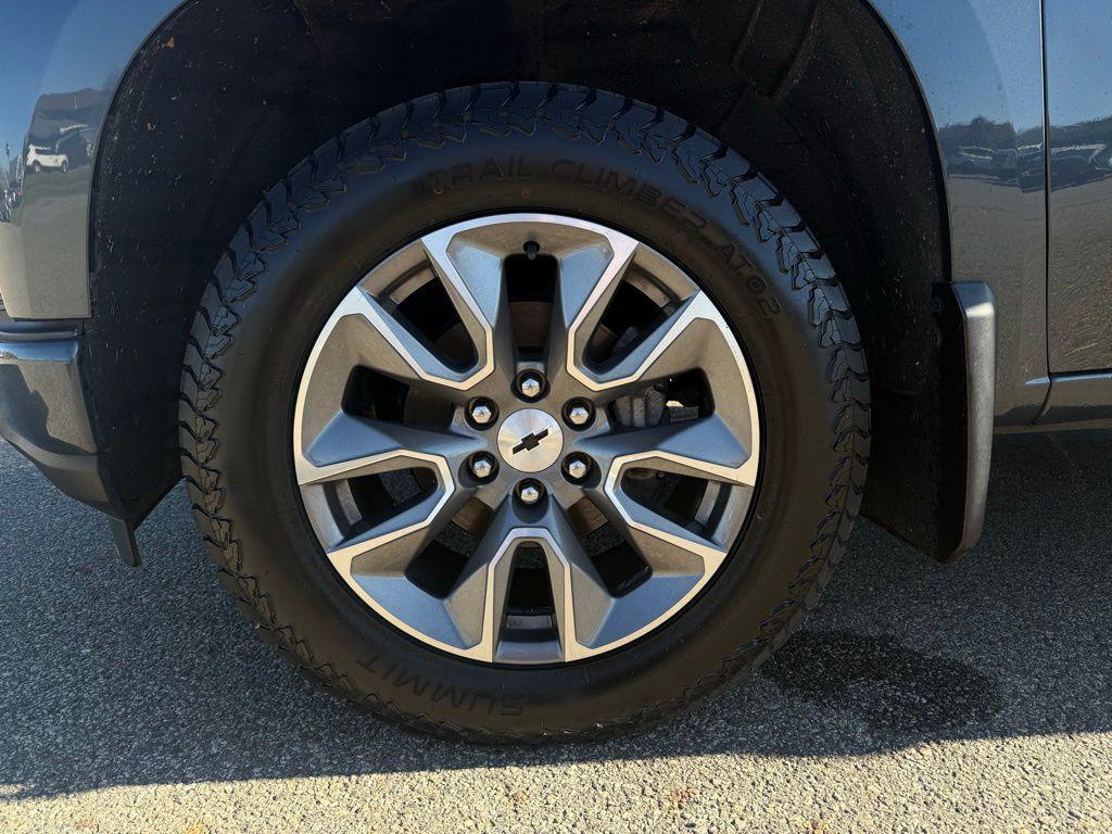 used 2021 Chevrolet Silverado 1500 car, priced at $33,841
