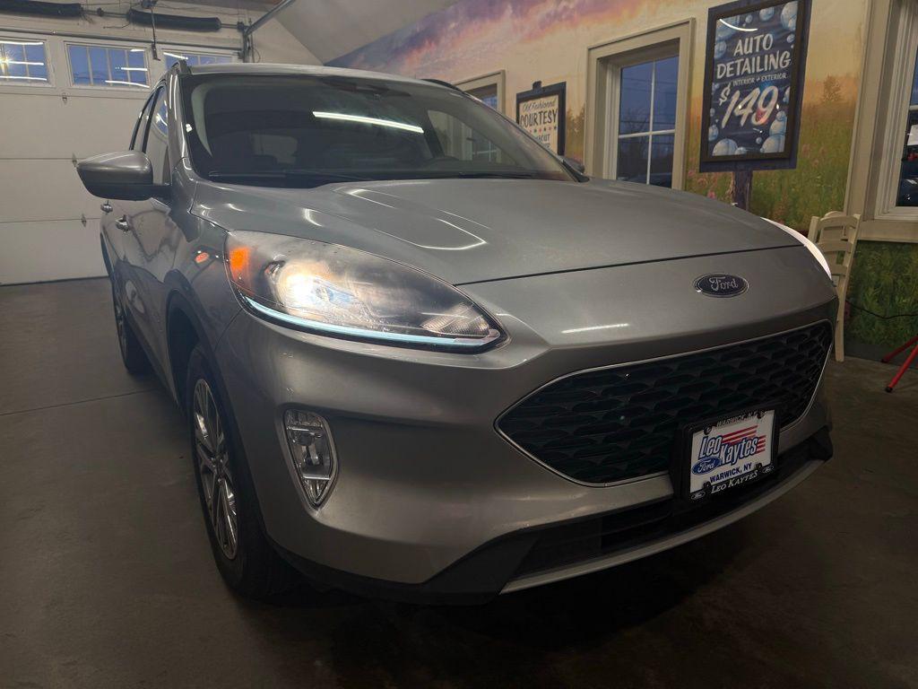 used 2022 Ford Escape car, priced at $23,300